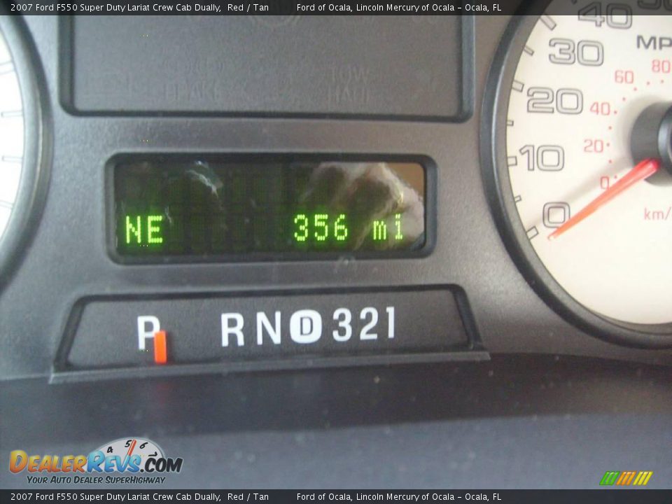 2007 Ford F550 Super Duty Lariat Crew Cab Dually Red / Tan Photo #17