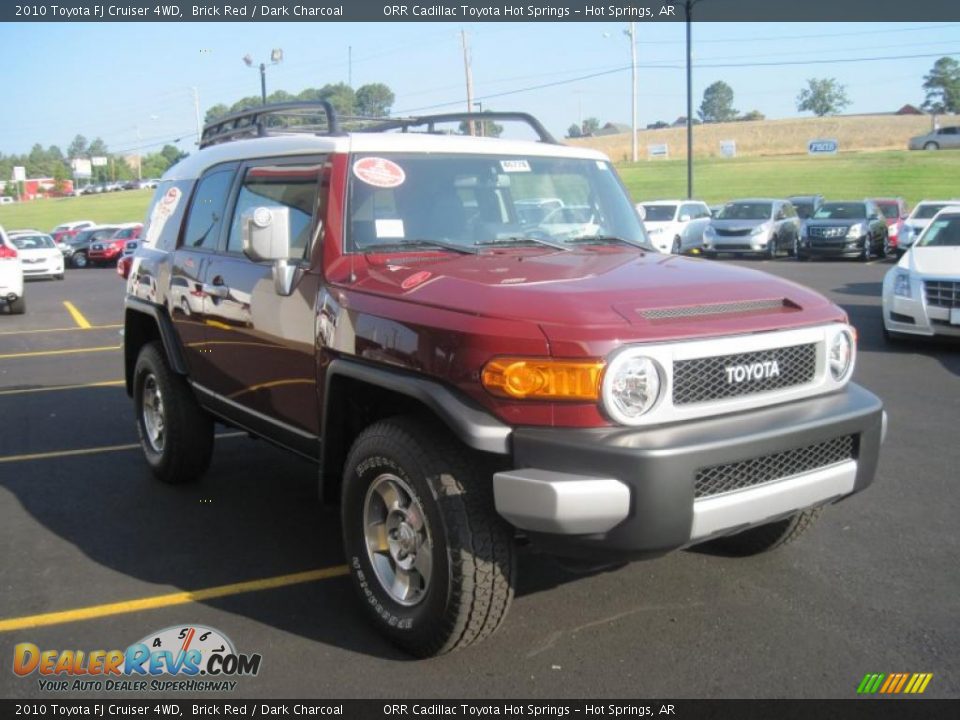 2010 Toyota FJ Cruiser 4WD Brick Red / Dark Charcoal Photo #2