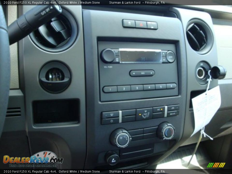 2010 Ford F150 XL Regular Cab 4x4 Oxford White / Medium Stone Photo #9
