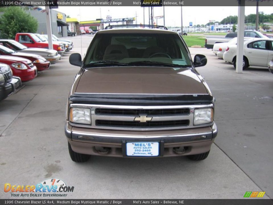 1996 Chevrolet Blazer LS 4x4 Medium Beige Mystique Metallic / Beige Photo #4