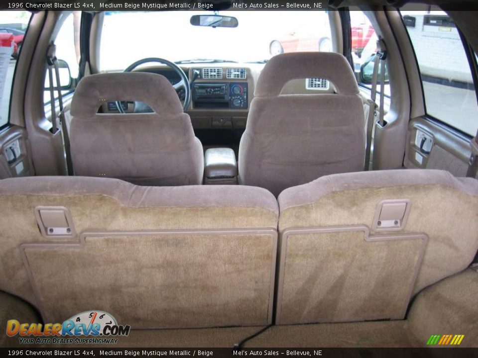 1996 Chevrolet Blazer LS 4x4 Medium Beige Mystique Metallic / Beige Photo #10