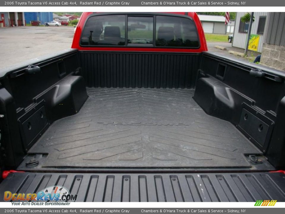 2006 Toyota Tacoma V6 Access Cab 4x4 Radiant Red / Graphite Gray Photo #14