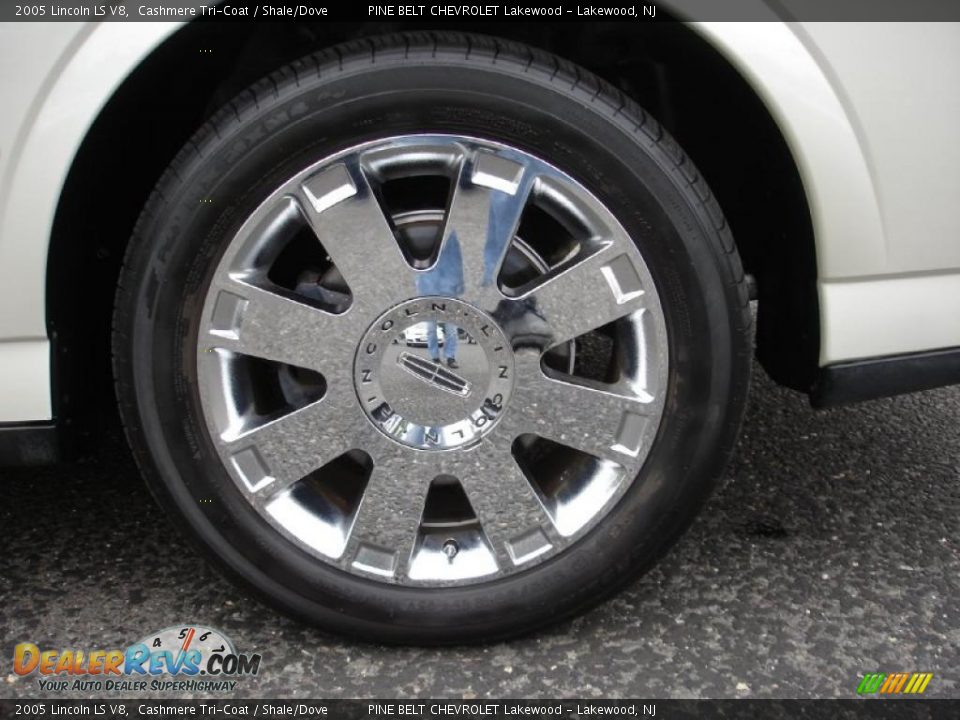 2005 Lincoln LS V8 Cashmere Tri-Coat / Shale/Dove Photo #8