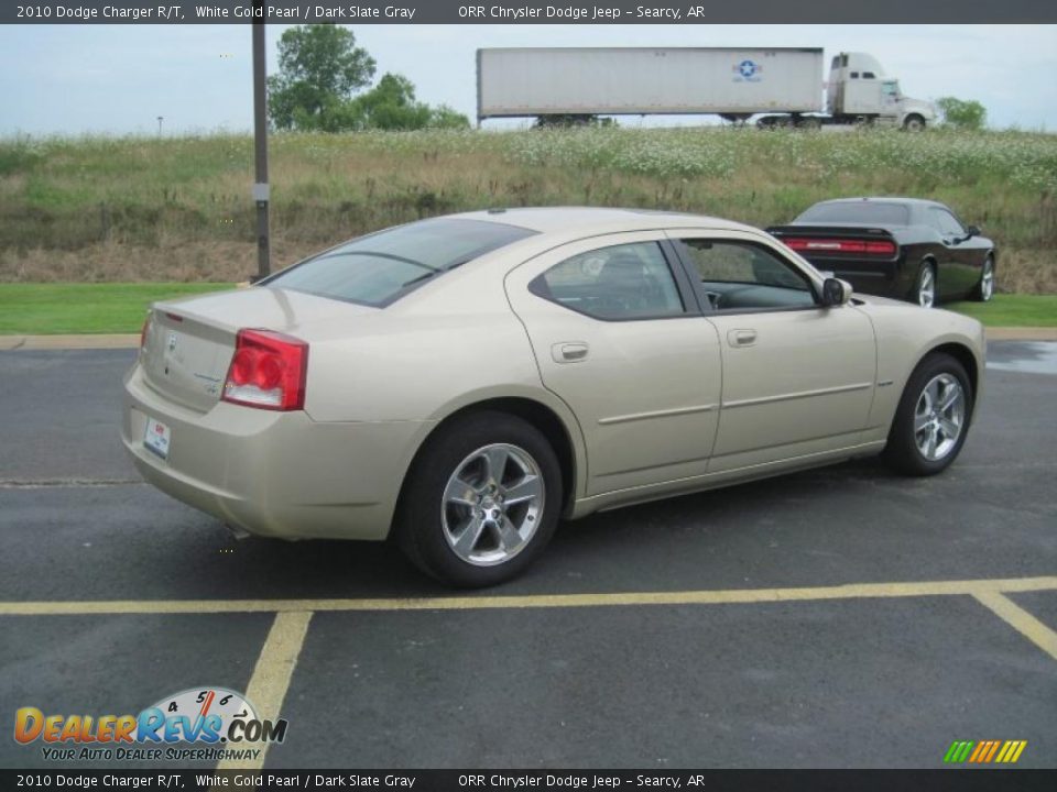 2010 Dodge Charger R/T White Gold Pearl / Dark Slate Gray Photo #4