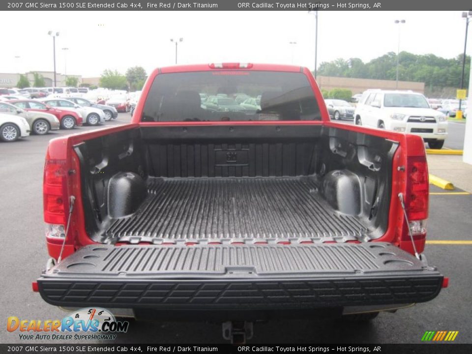 2007 GMC Sierra 1500 SLE Extended Cab 4x4 Fire Red / Dark Titanium Photo #10