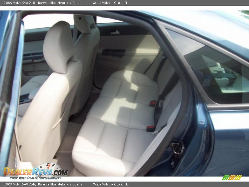 2009 Volvo S40 2.4i Barents Blue Metallic / Quartz Photo #12