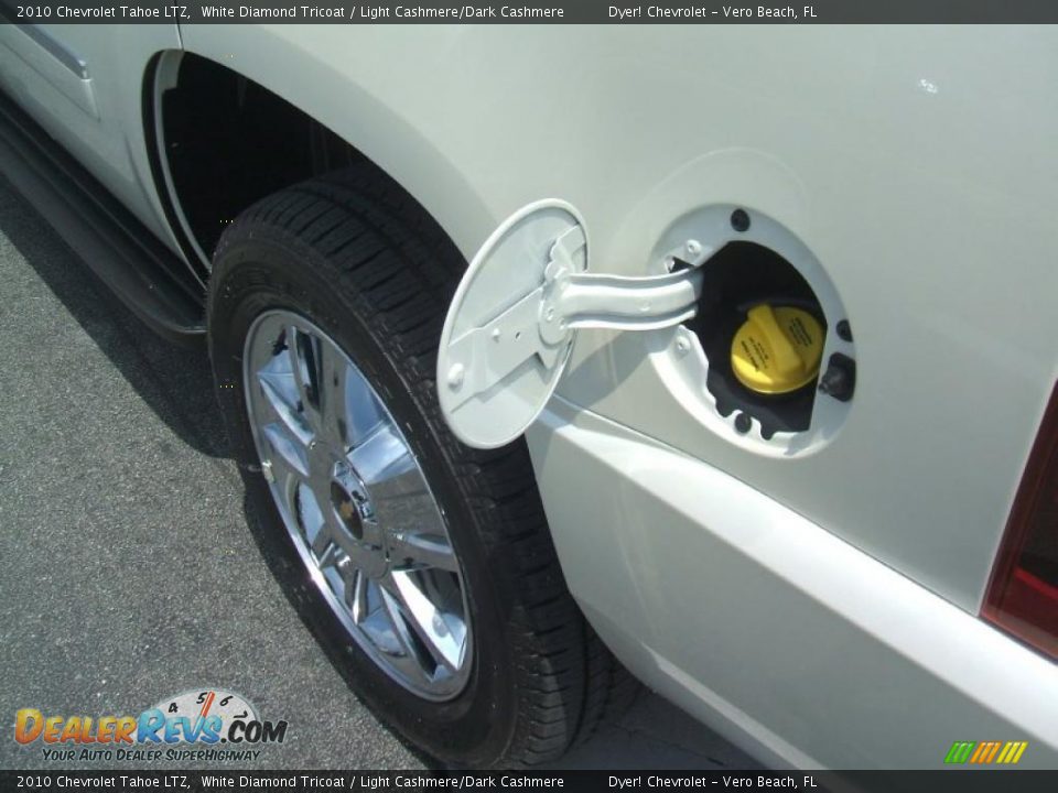 2010 Chevrolet Tahoe LTZ White Diamond Tricoat / Light Cashmere/Dark Cashmere Photo #8