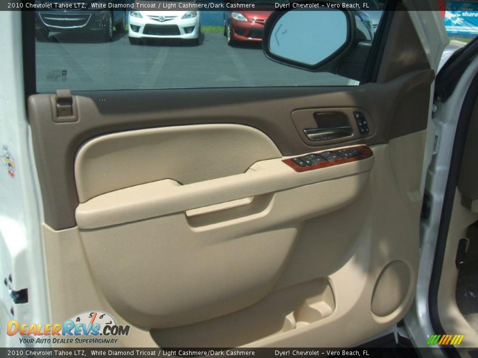 2010 Chevrolet Tahoe LTZ White Diamond Tricoat / Light Cashmere/Dark Cashmere Photo #13