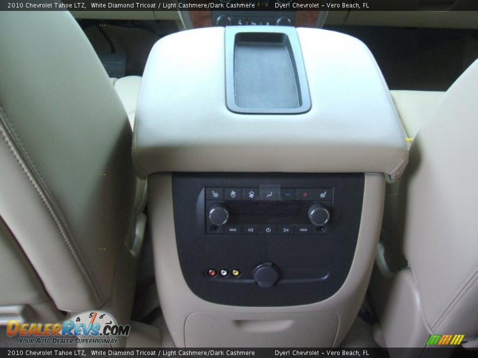 2010 Chevrolet Tahoe LTZ White Diamond Tricoat / Light Cashmere/Dark Cashmere Photo #21
