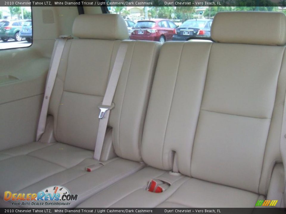 2010 Chevrolet Tahoe LTZ White Diamond Tricoat / Light Cashmere/Dark Cashmere Photo #26
