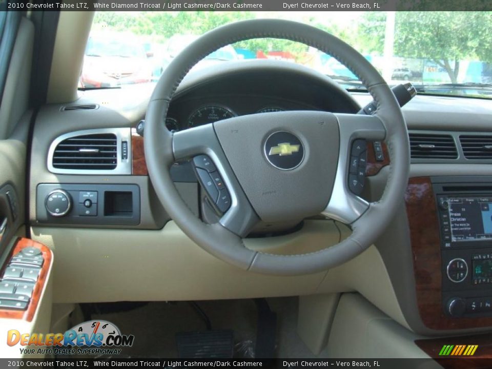 2010 Chevrolet Tahoe LTZ White Diamond Tricoat / Light Cashmere/Dark Cashmere Photo #27