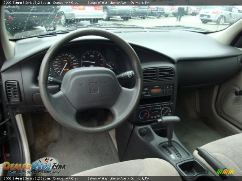 2002 Saturn S Series SL2 Sedan Cranberry / Gray Photo #10