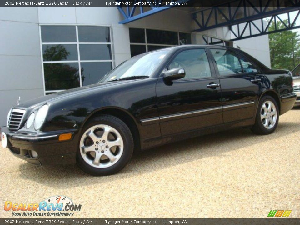 2002 Mercedes-Benz E 320 Sedan Black / Ash Photo #2