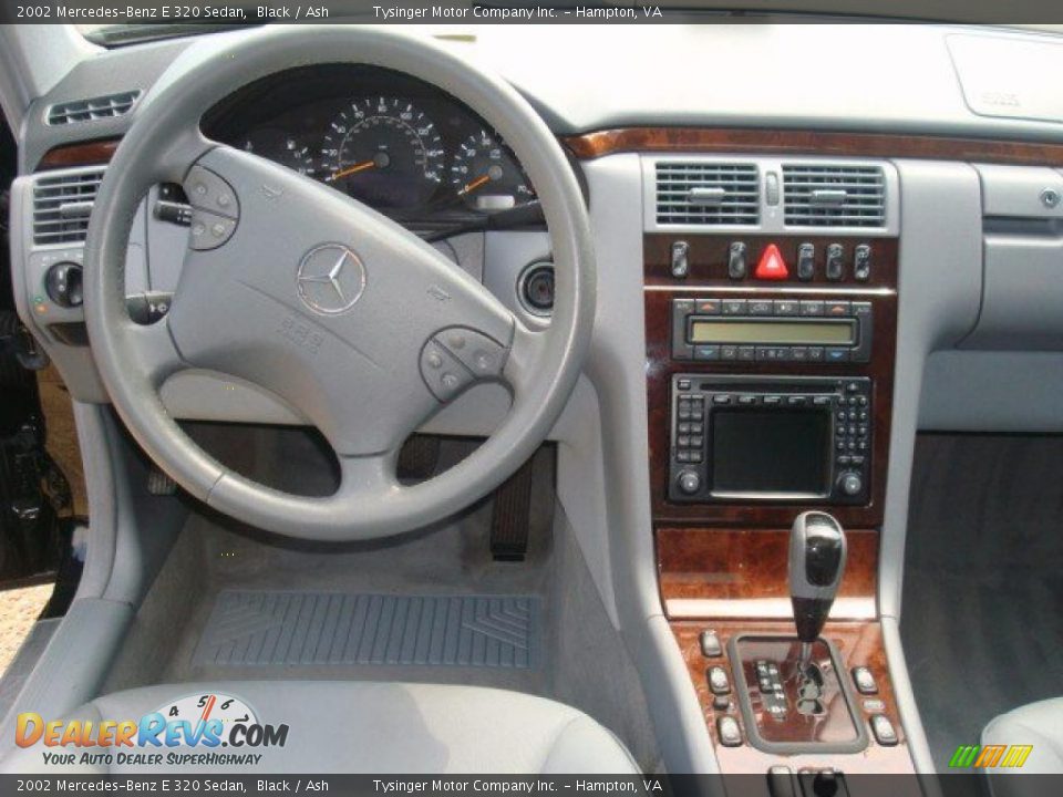 2002 Mercedes-Benz E 320 Sedan Black / Ash Photo #11