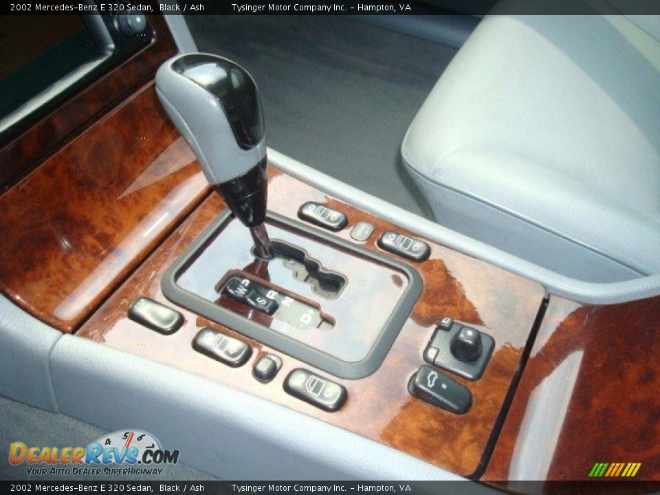 2002 Mercedes-Benz E 320 Sedan Black / Ash Photo #16
