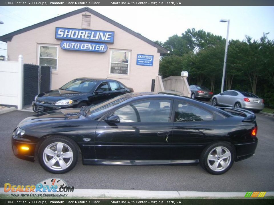 2004 Pontiac GTO Coupe Phantom Black Metallic / Black Photo #2