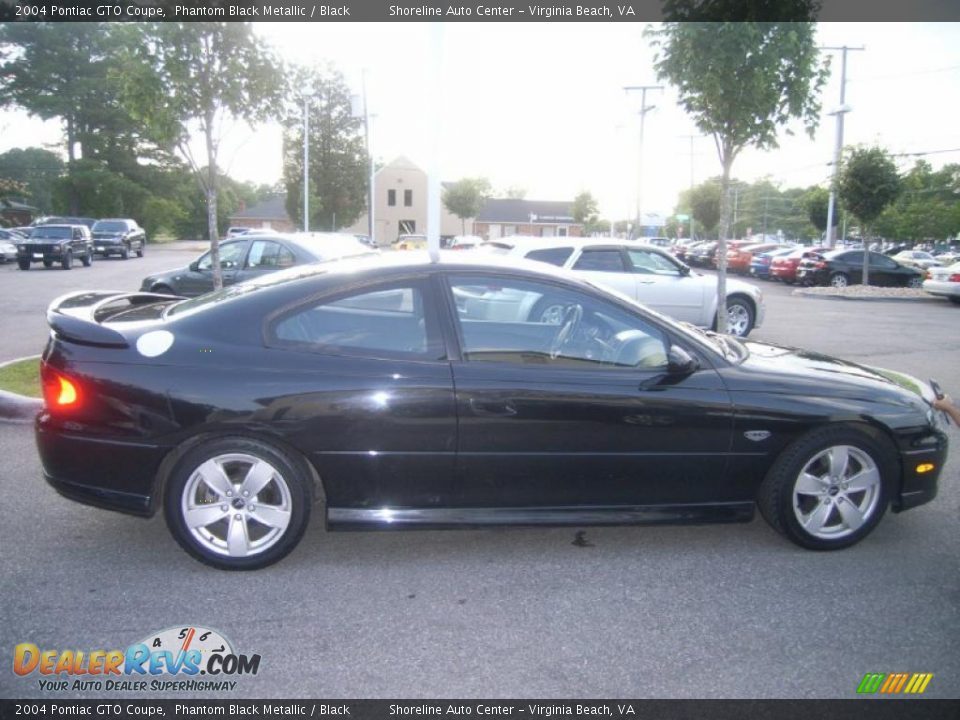 2004 Pontiac GTO Coupe Phantom Black Metallic / Black Photo #7