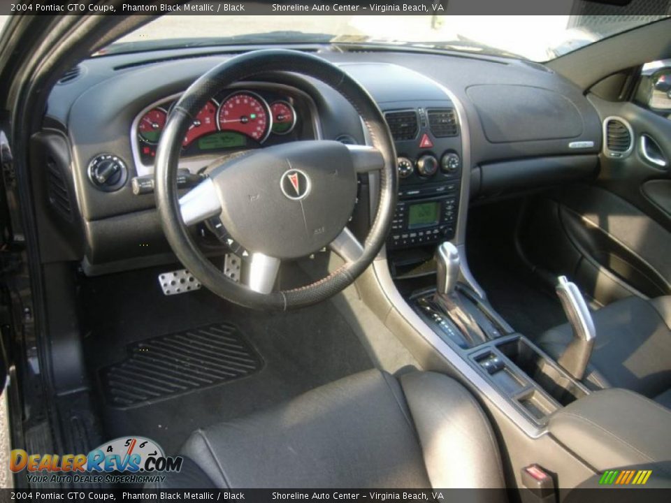 2004 Pontiac GTO Coupe Phantom Black Metallic / Black Photo #16