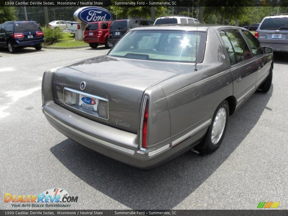 1999 Cadillac DeVille Sedan Moonstone / Neutral Shale Photo #13