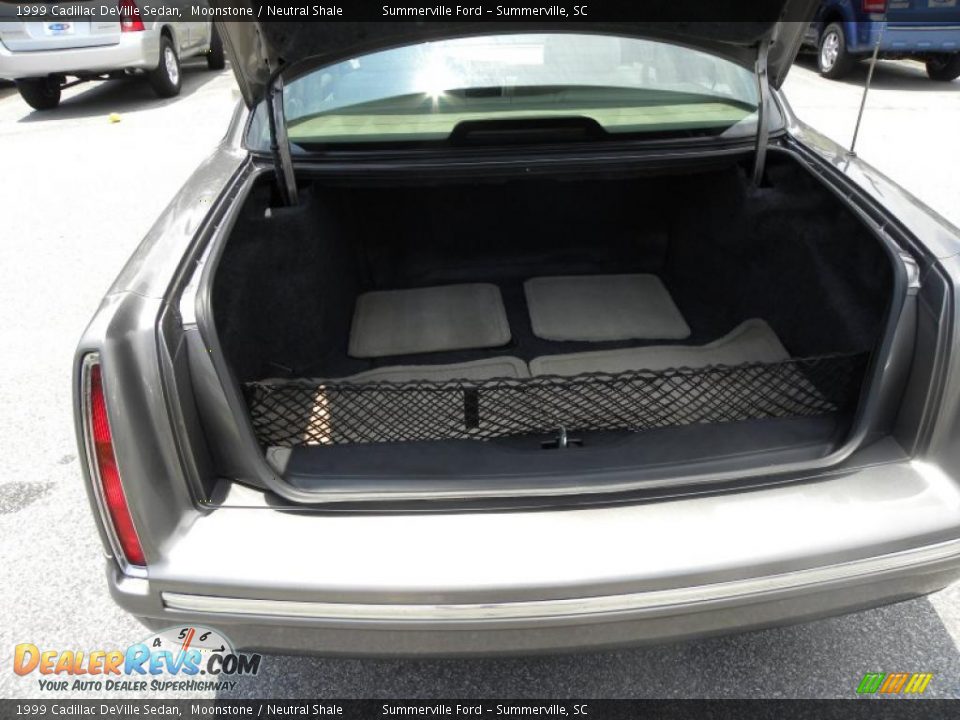 1999 Cadillac DeVille Sedan Moonstone / Neutral Shale Photo #14