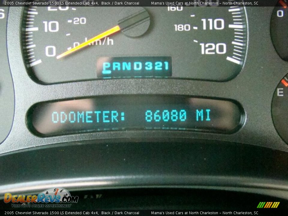 2005 Chevrolet Silverado 1500 LS Extended Cab 4x4 Black / Dark Charcoal Photo #25