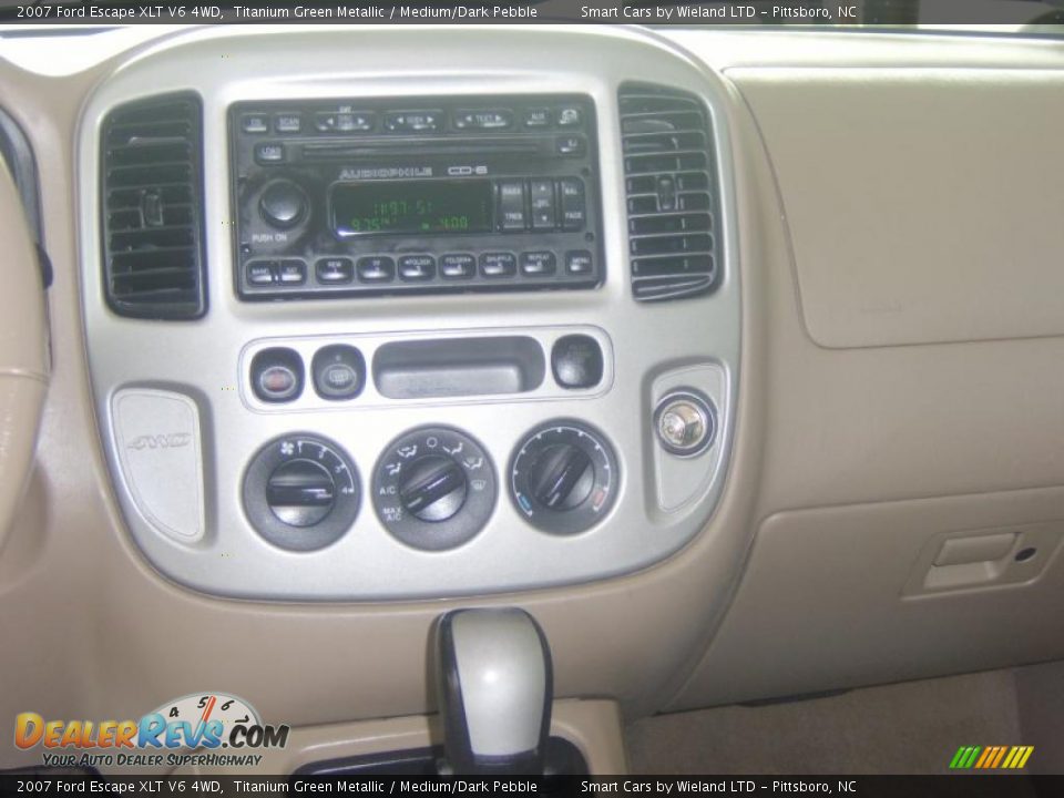 2007 Ford Escape XLT V6 4WD Titanium Green Metallic / Medium/Dark Pebble Photo #13