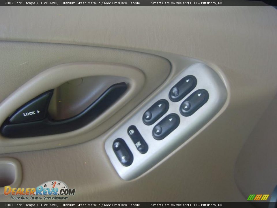 2007 Ford Escape XLT V6 4WD Titanium Green Metallic / Medium/Dark Pebble Photo #16