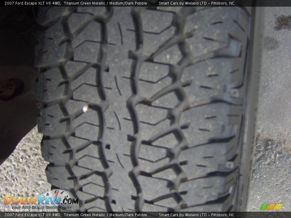 2007 Ford Escape XLT V6 4WD Titanium Green Metallic / Medium/Dark Pebble Photo #17