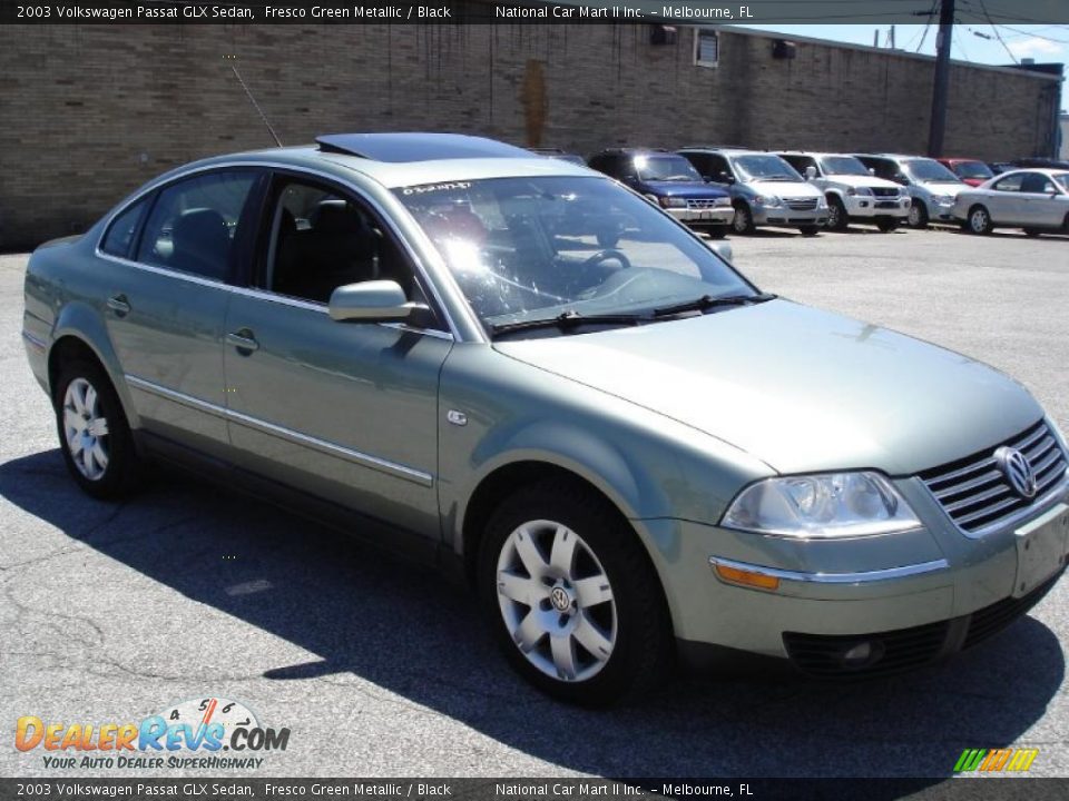 2003 Volkswagen Passat GLX Sedan Fresco Green Metallic / Black Photo #1