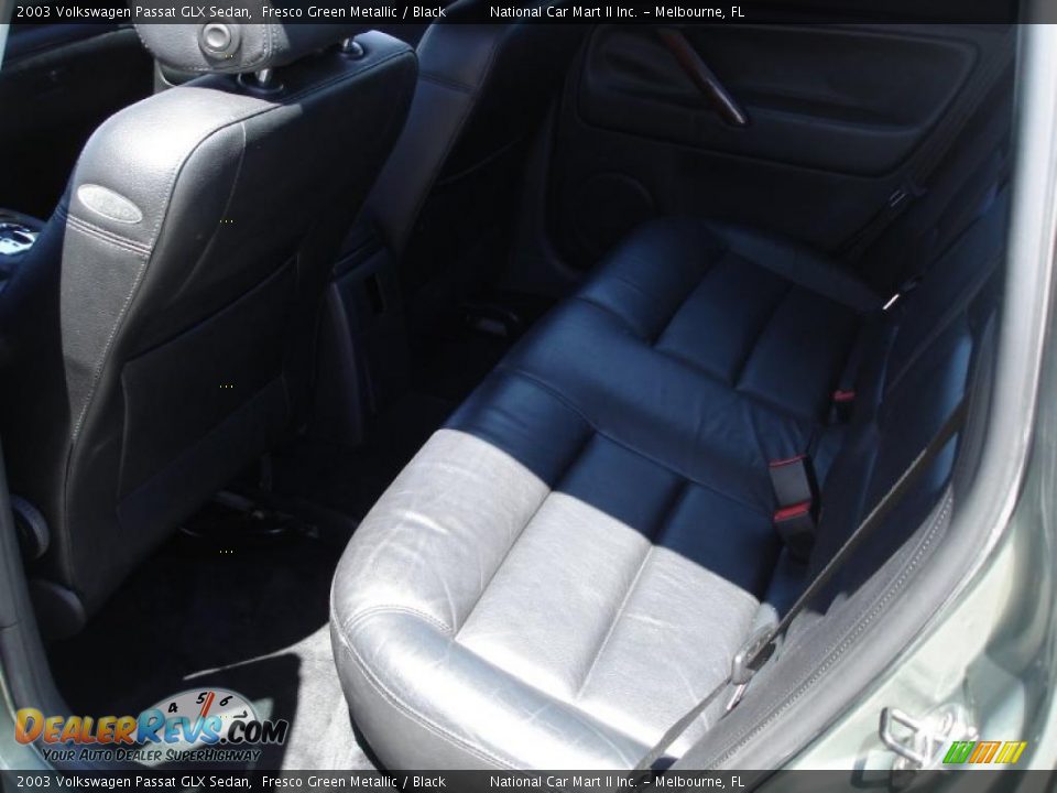 2003 Volkswagen Passat GLX Sedan Fresco Green Metallic / Black Photo #4