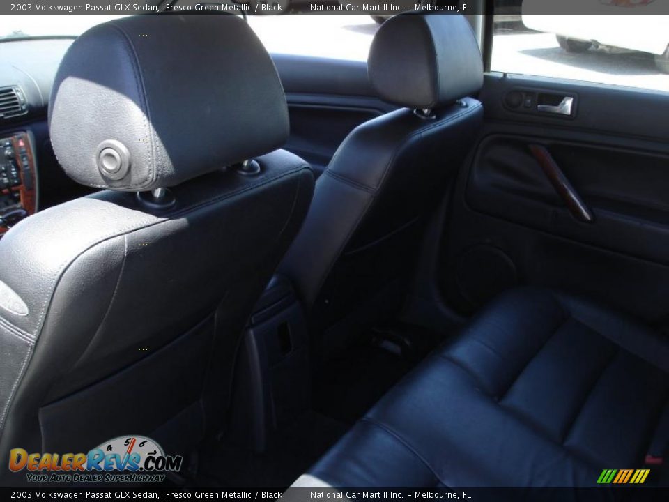 2003 Volkswagen Passat GLX Sedan Fresco Green Metallic / Black Photo #5