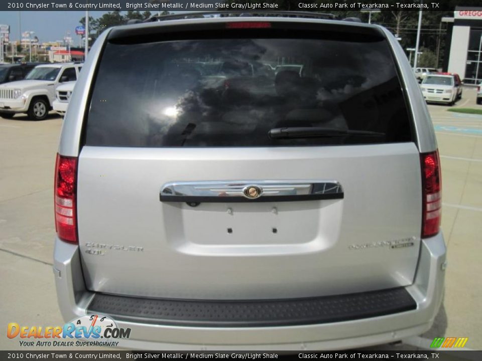 2010 Chrysler Town & Country Limited Bright Silver Metallic / Medium Slate Gray/Light Shale Photo #6