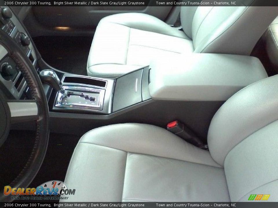 2006 Chrysler 300 Touring Bright Silver Metallic / Dark Slate Gray/Light Graystone Photo #13