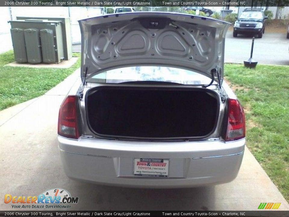 2006 Chrysler 300 Touring Bright Silver Metallic / Dark Slate Gray/Light Graystone Photo #15