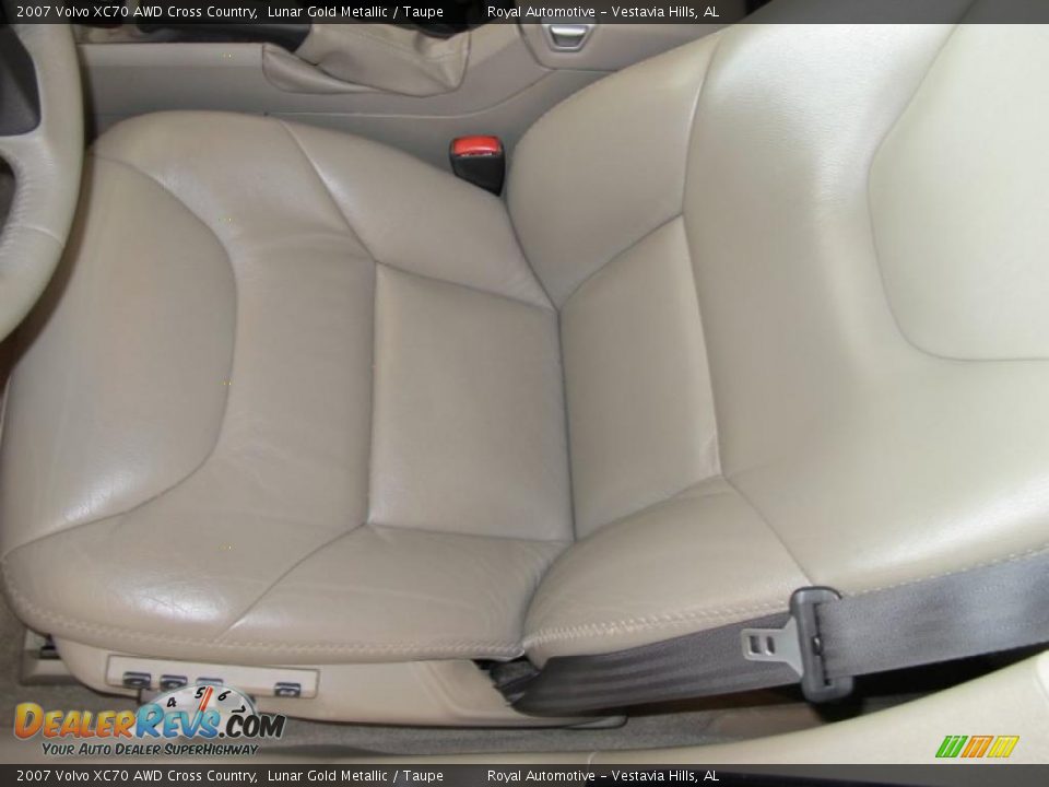 2007 Volvo XC70 AWD Cross Country Lunar Gold Metallic / Taupe Photo #13