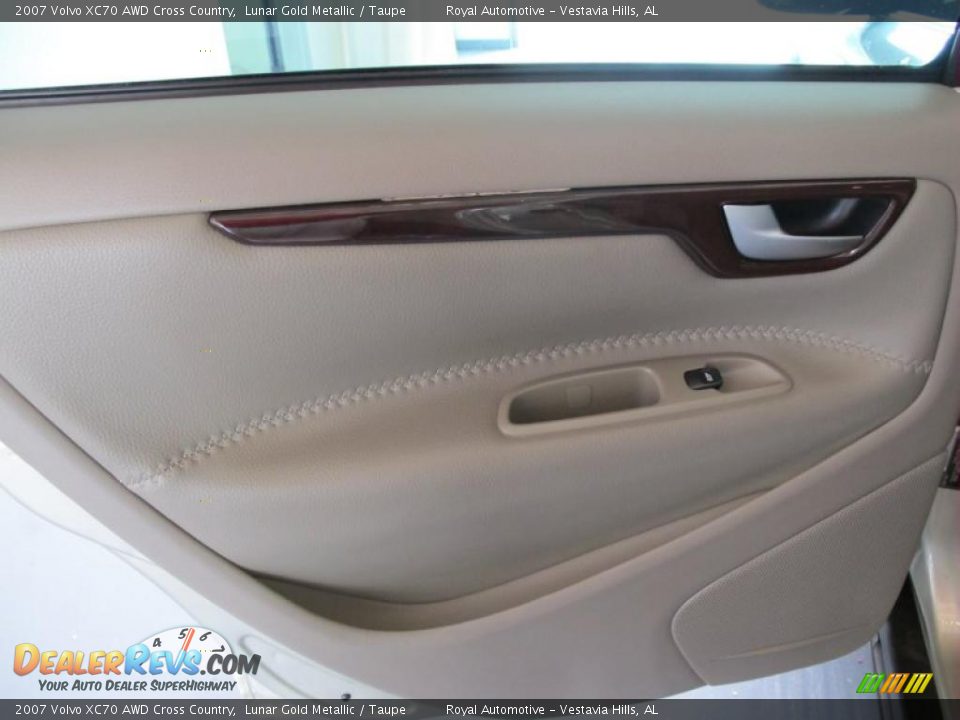 2007 Volvo XC70 AWD Cross Country Lunar Gold Metallic / Taupe Photo #19