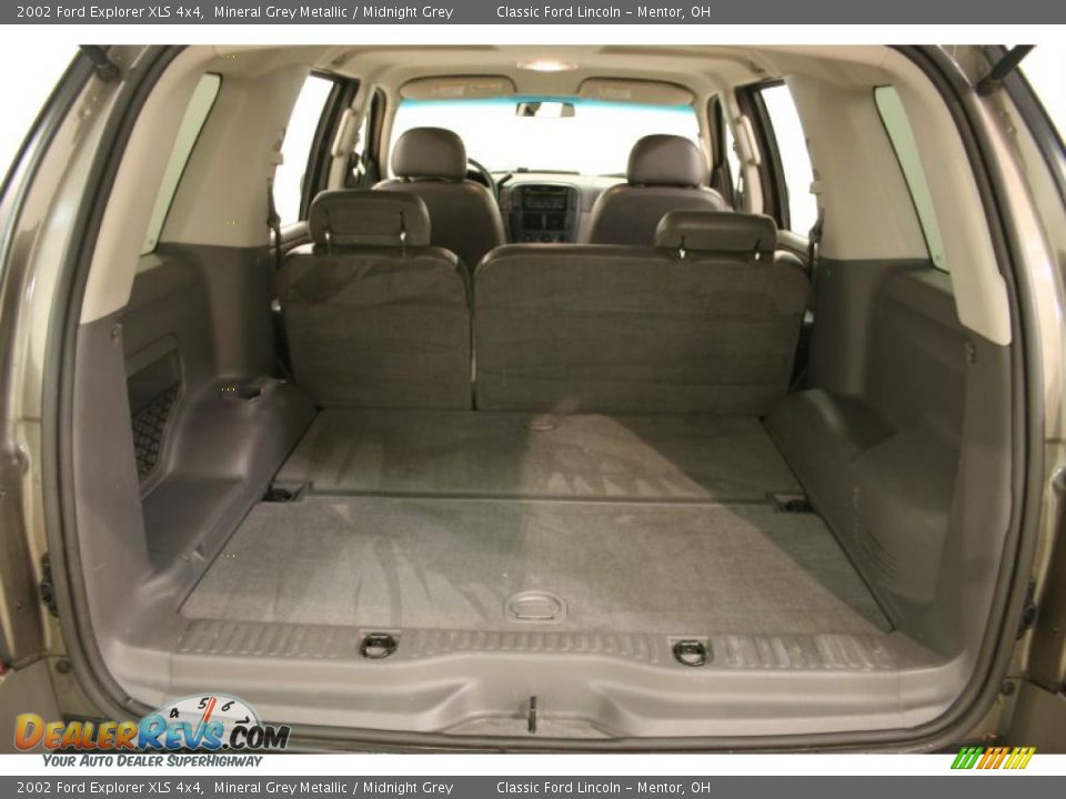 2002 Ford Explorer XLS 4x4 Mineral Grey Metallic / Midnight Grey Photo #18