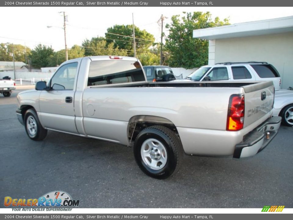 2004 Chevrolet Silverado 1500 Regular Cab Silver Birch Metallic / Medium Gray Photo #11