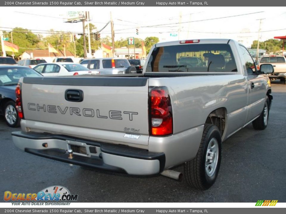 2004 Chevrolet Silverado 1500 Regular Cab Silver Birch Metallic / Medium Gray Photo #13