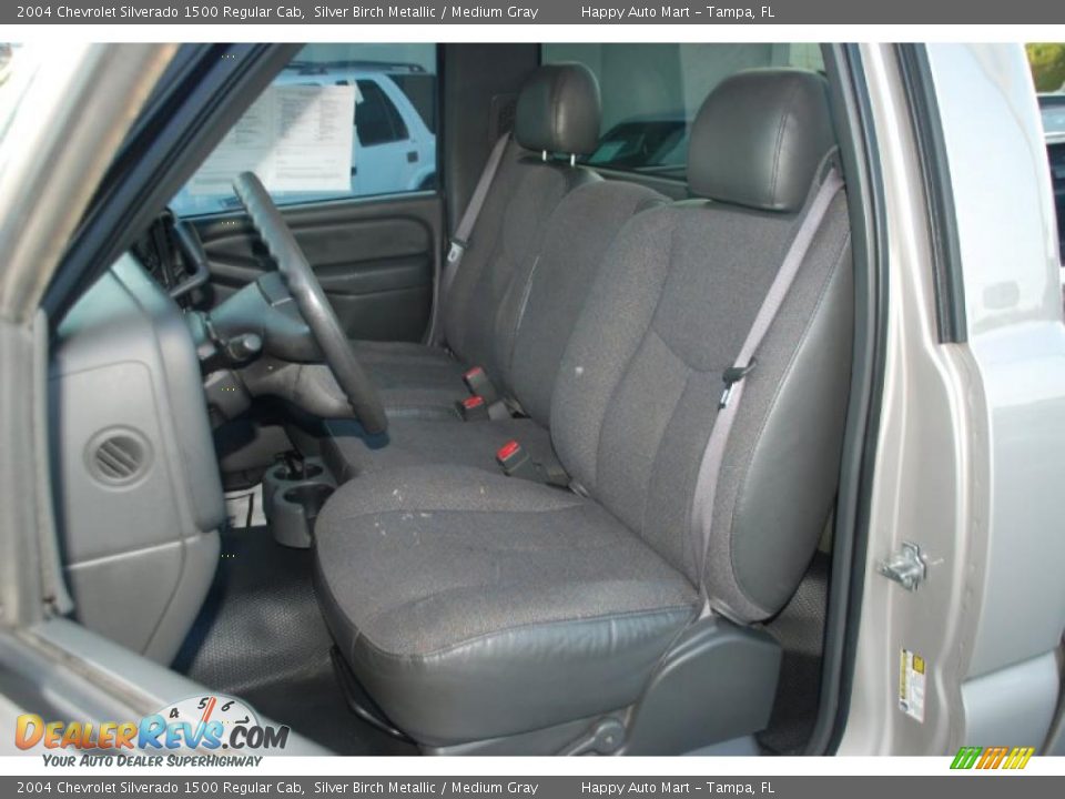 2004 Chevrolet Silverado 1500 Regular Cab Silver Birch Metallic / Medium Gray Photo #18