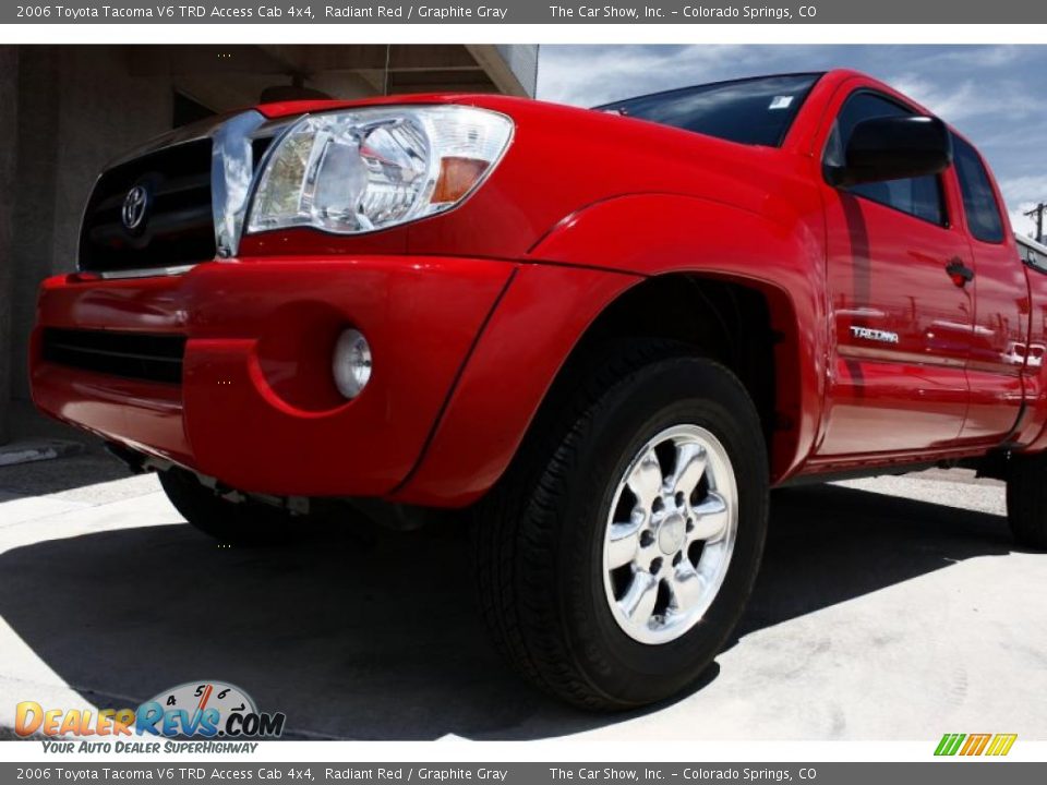 2006 Toyota Tacoma V6 TRD Access Cab 4x4 Radiant Red / Graphite Gray Photo #23