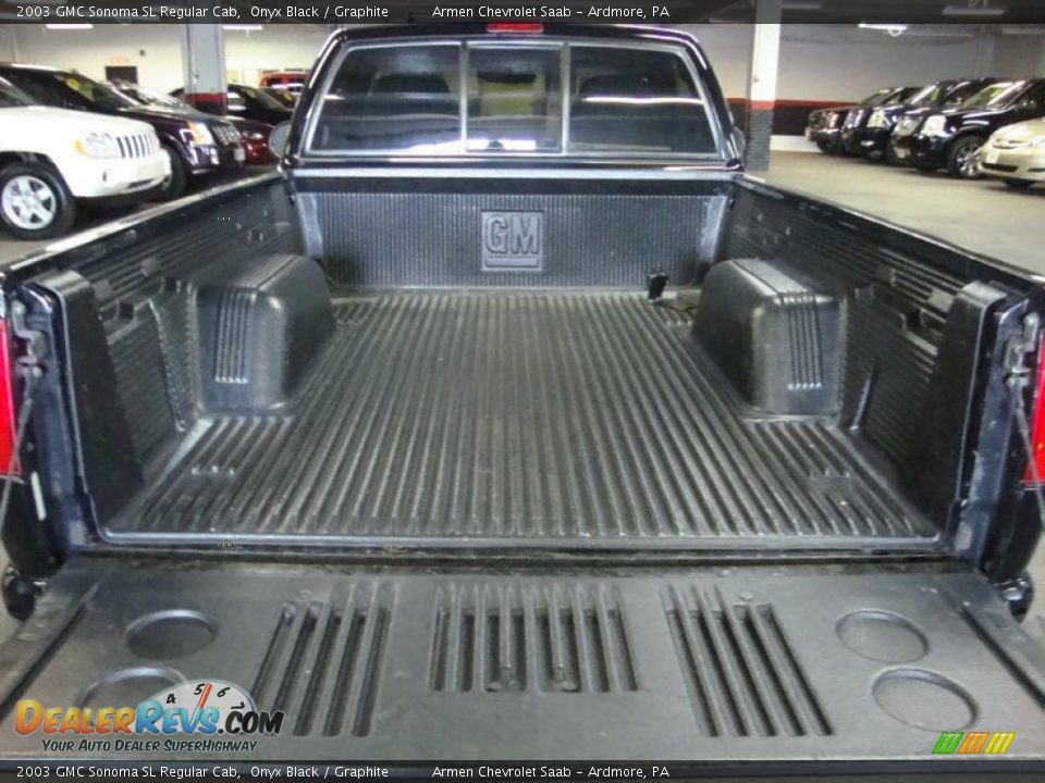 2003 GMC Sonoma SL Regular Cab Onyx Black / Graphite Photo #11