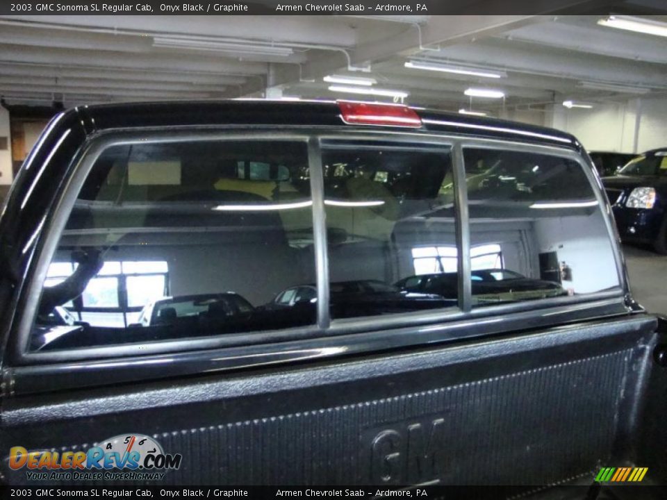 2003 GMC Sonoma SL Regular Cab Onyx Black / Graphite Photo #12