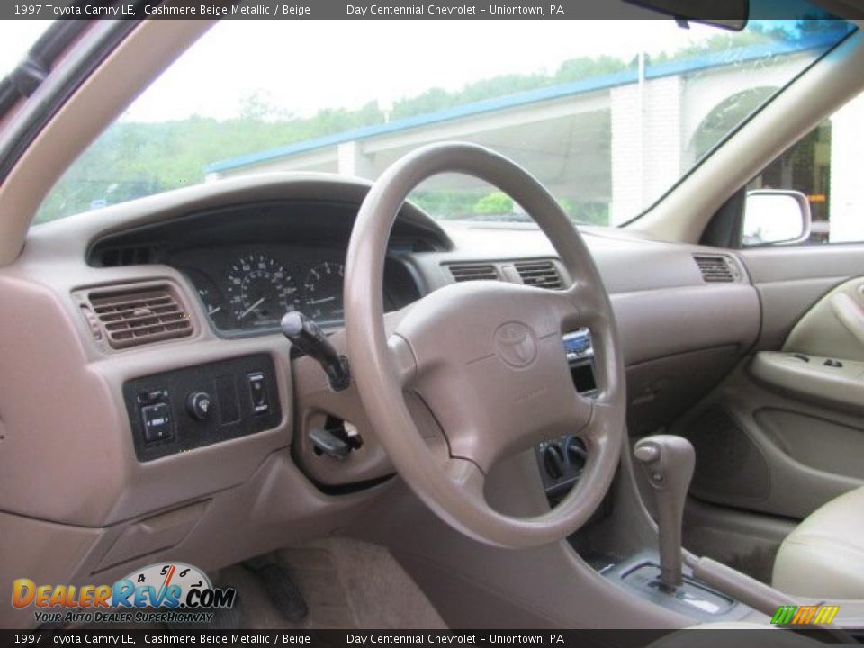 1997 Toyota Camry LE Cashmere Beige Metallic / Beige Photo #7