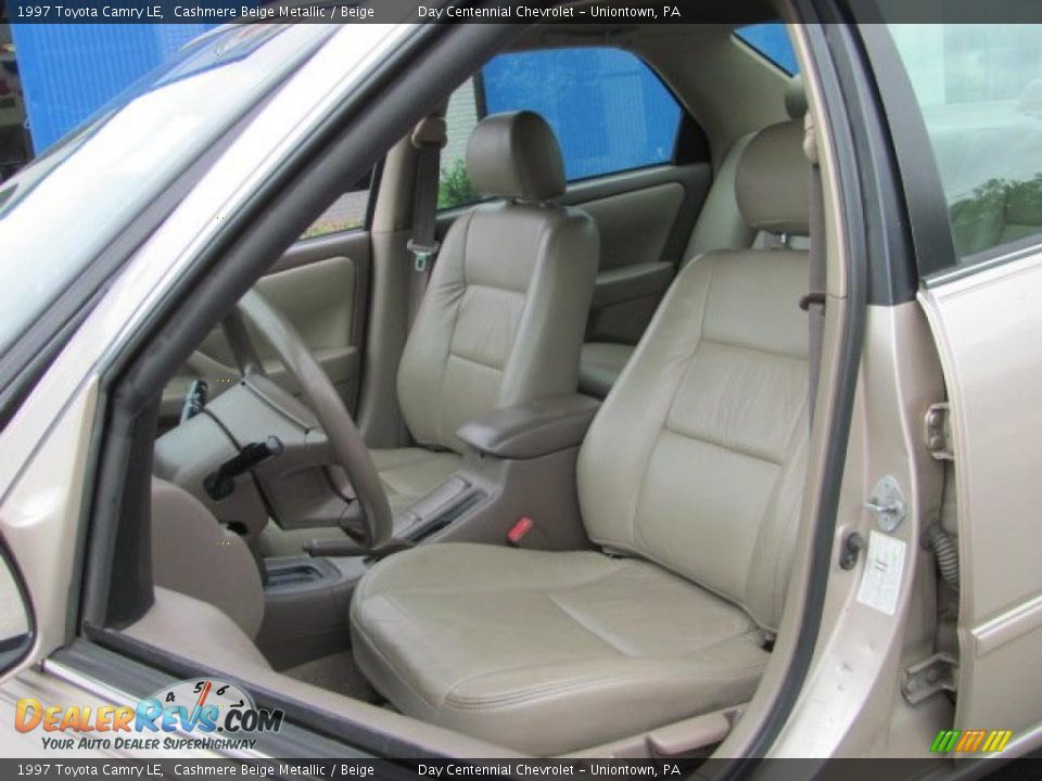 1997 Toyota Camry LE Cashmere Beige Metallic / Beige Photo #8