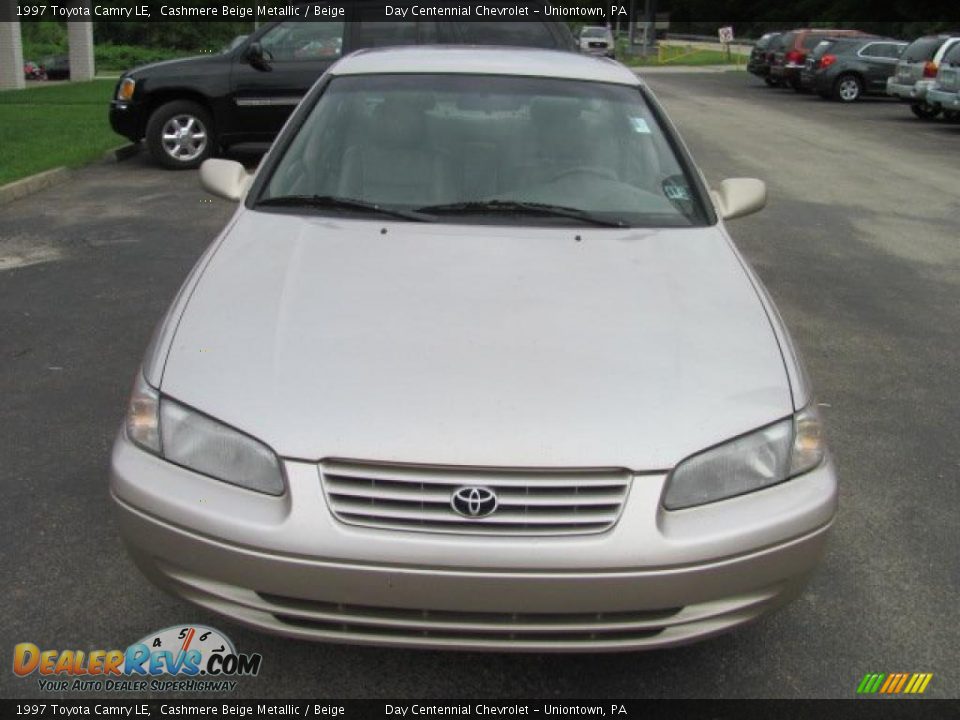 1997 Toyota Camry LE Cashmere Beige Metallic / Beige Photo #11