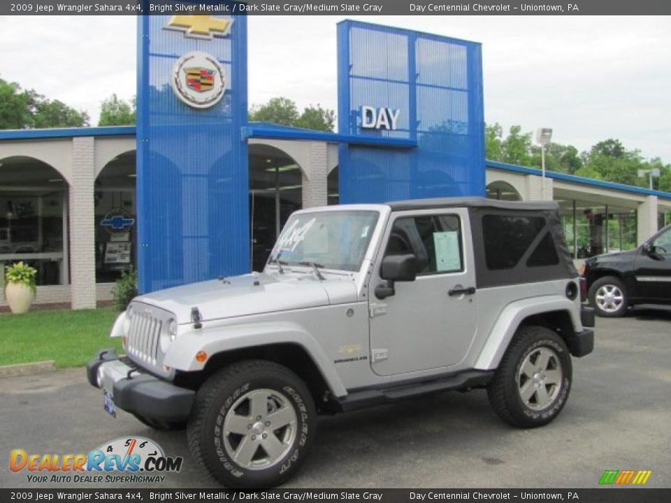 2009 Jeep Wrangler Sahara 4x4 Bright Silver Metallic / Dark Slate Gray/Medium Slate Gray Photo #1