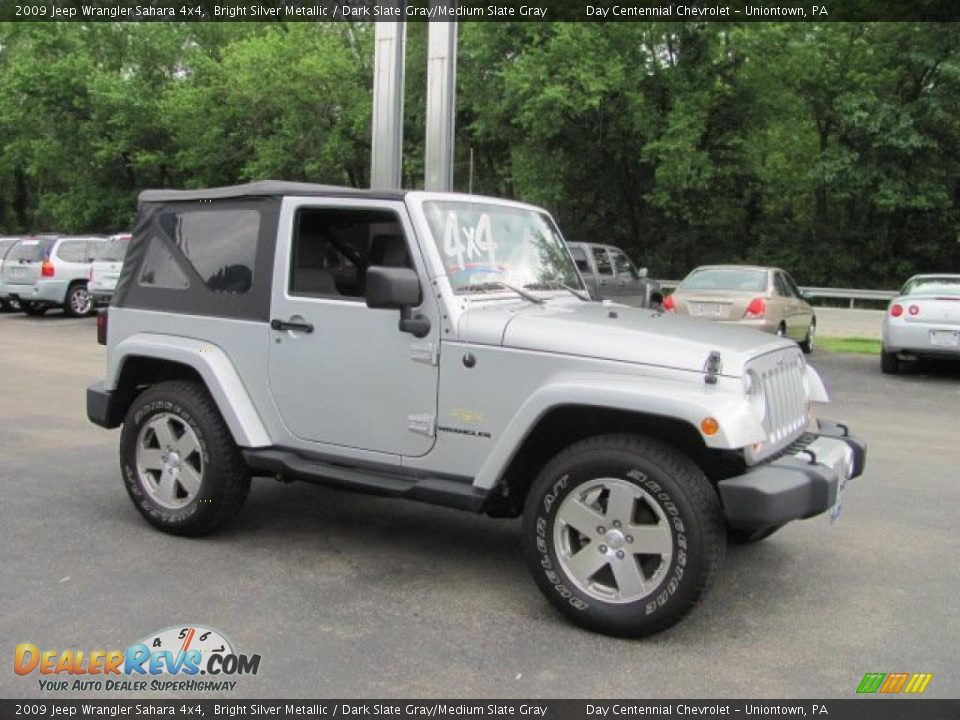 2009 Jeep Wrangler Sahara 4x4 Bright Silver Metallic / Dark Slate Gray/Medium Slate Gray Photo #5