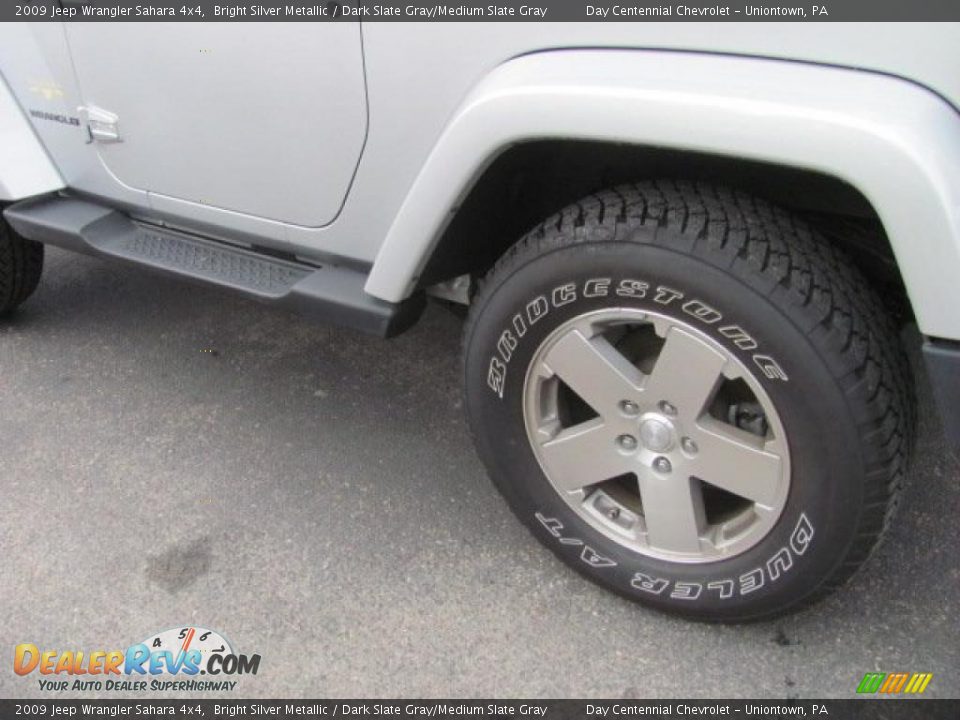 2009 Jeep Wrangler Sahara 4x4 Bright Silver Metallic / Dark Slate Gray/Medium Slate Gray Photo #13