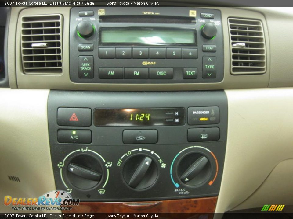 2007 Toyota Corolla LE Desert Sand Mica / Beige Photo #2